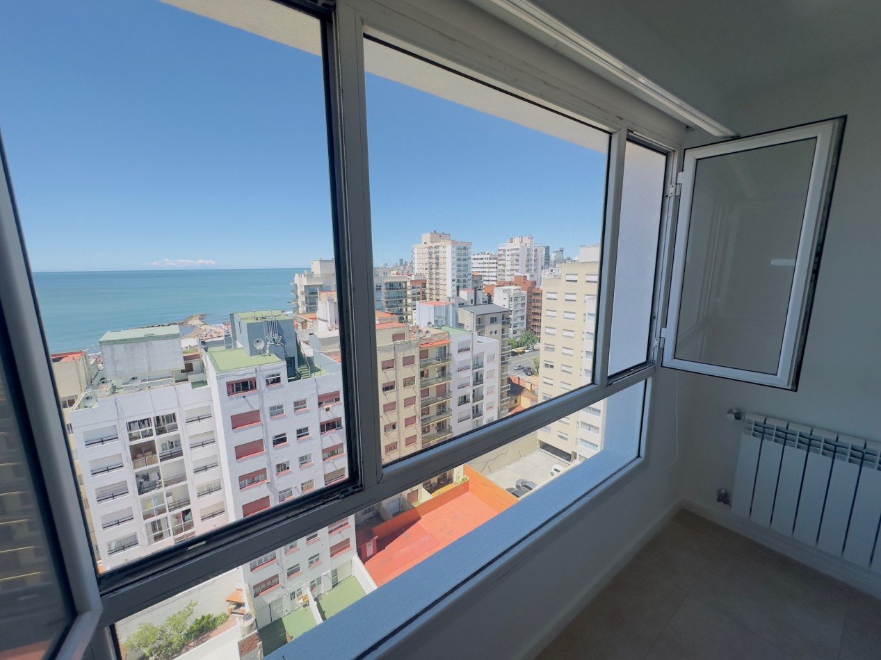 Departamento con cochera muy luminoso vista parcial al mar La Perla