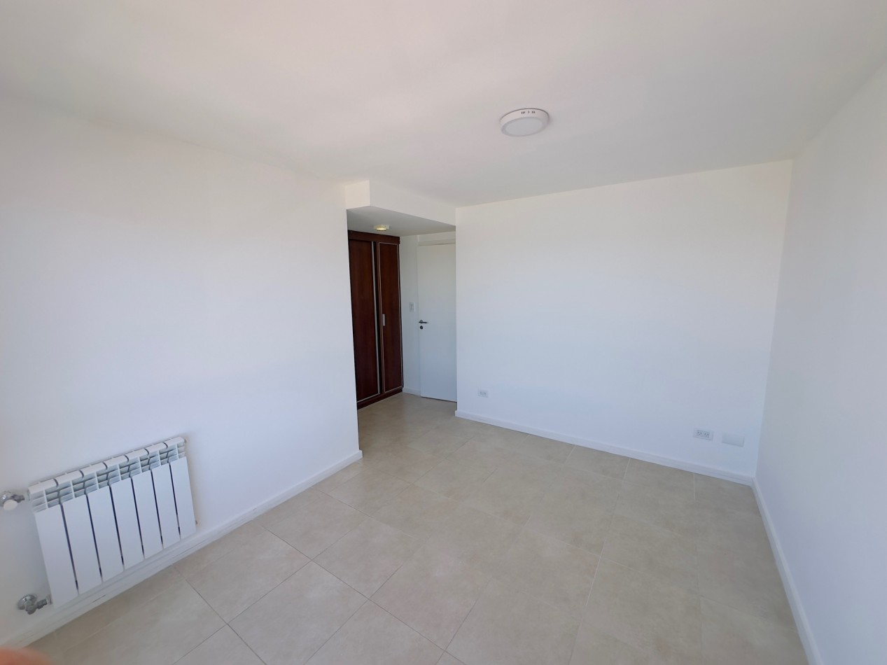 Departamento con cochera muy luminoso vista parcial al mar La Perla