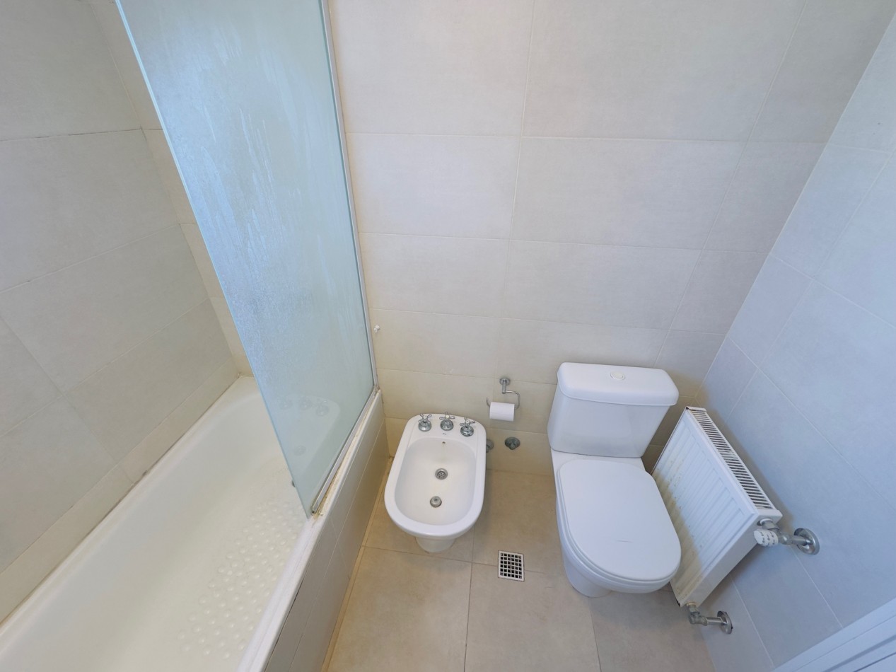 Departamento con cochera muy luminoso vista parcial al mar La Perla