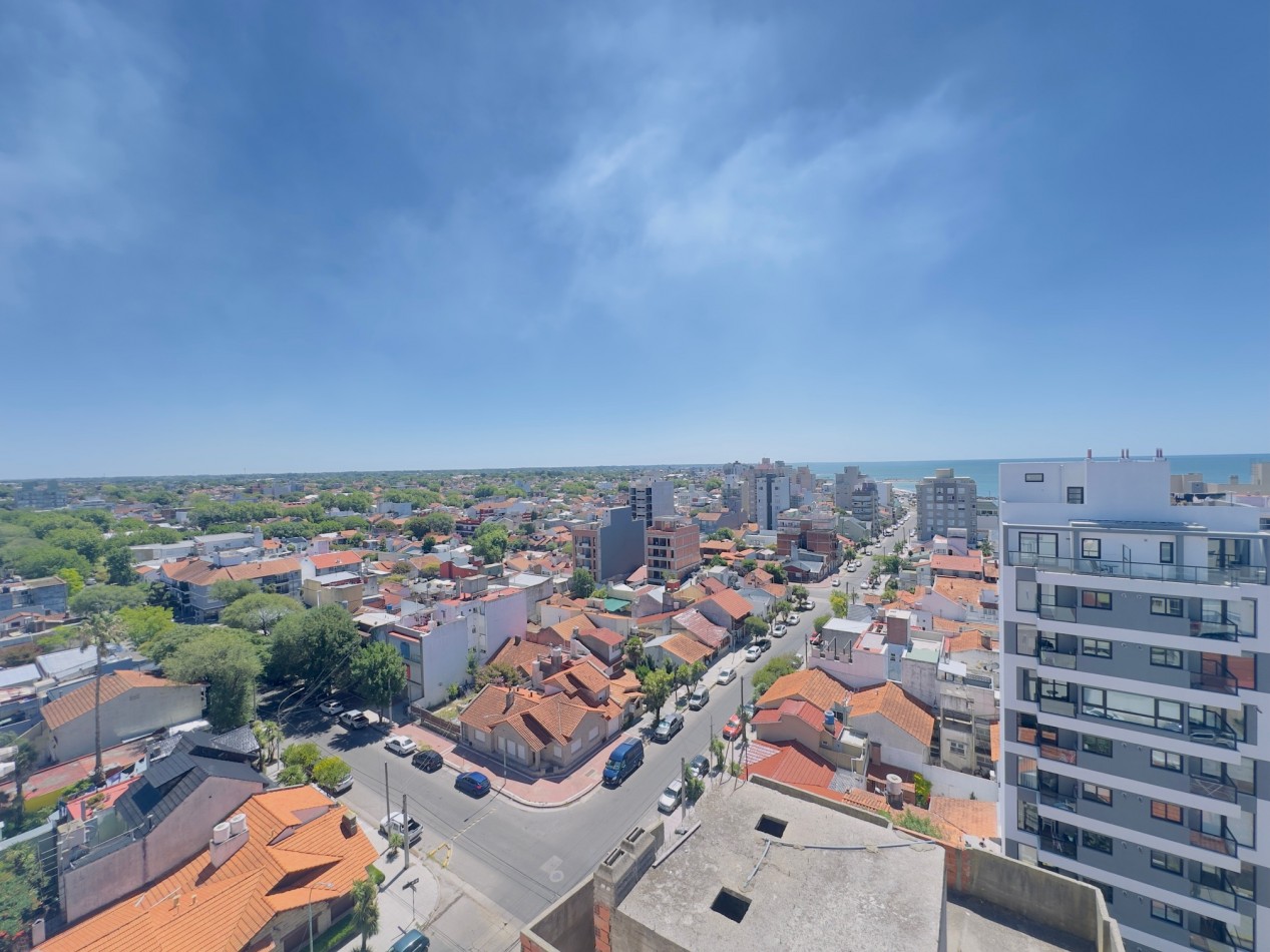 Departamento con cochera muy luminoso vista parcial al mar La Perla