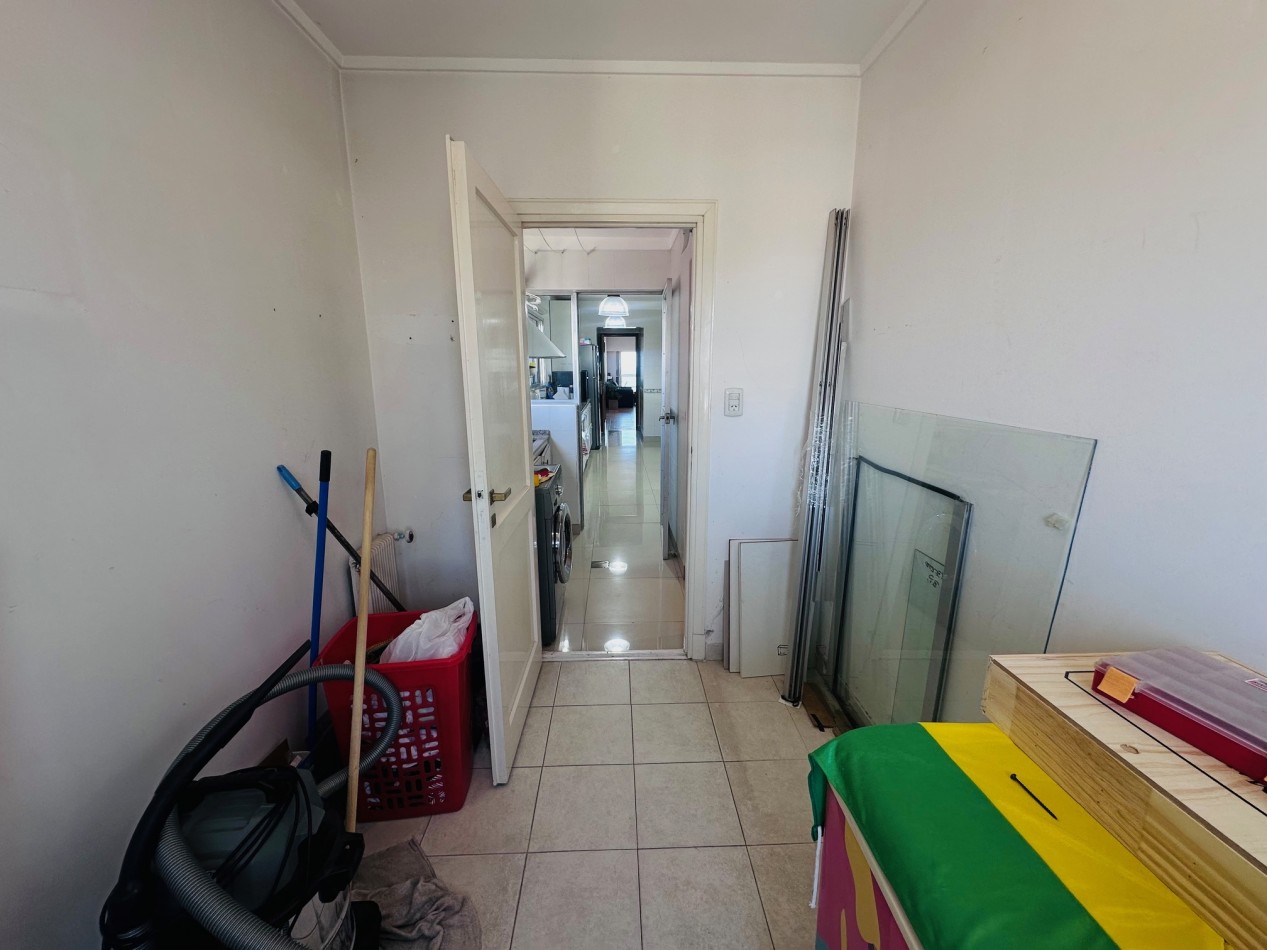 Departamento 3 Ambientes con dependencia, cochera y baulera frente al mar Playa Grande