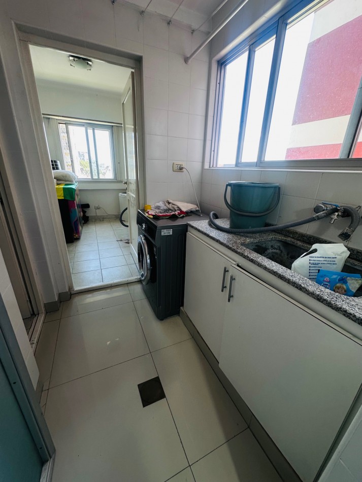 Departamento 3 Ambientes con dependencia, cochera y baulera frente al mar Playa Grande