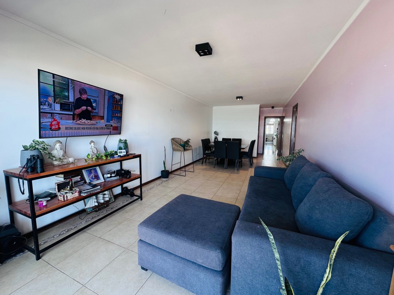 Departamento 3 Ambientes con dependencia, cochera y baulera frente al mar Playa Grande