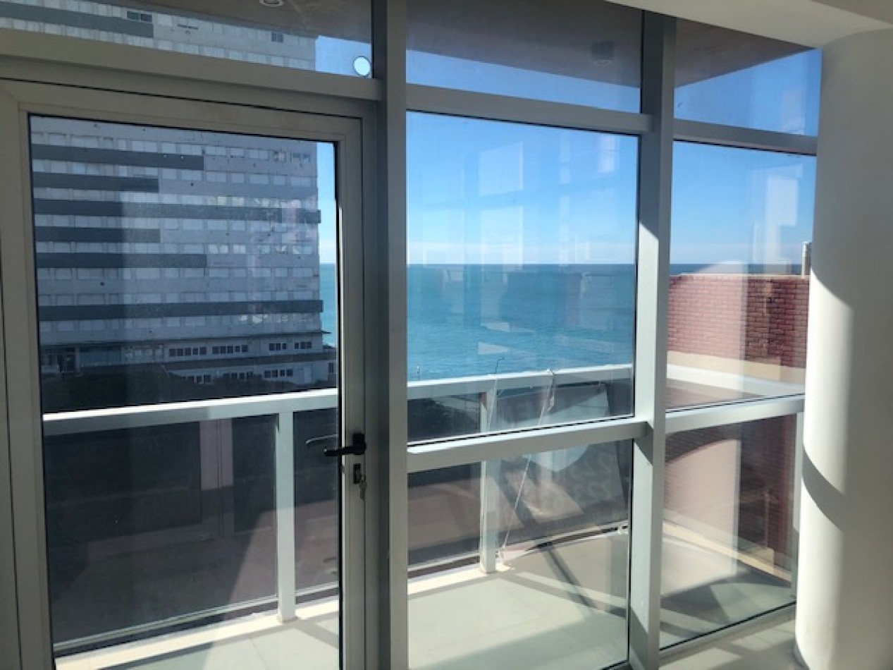 Semipiso 3 ambientes con vista al mar Playa Chica