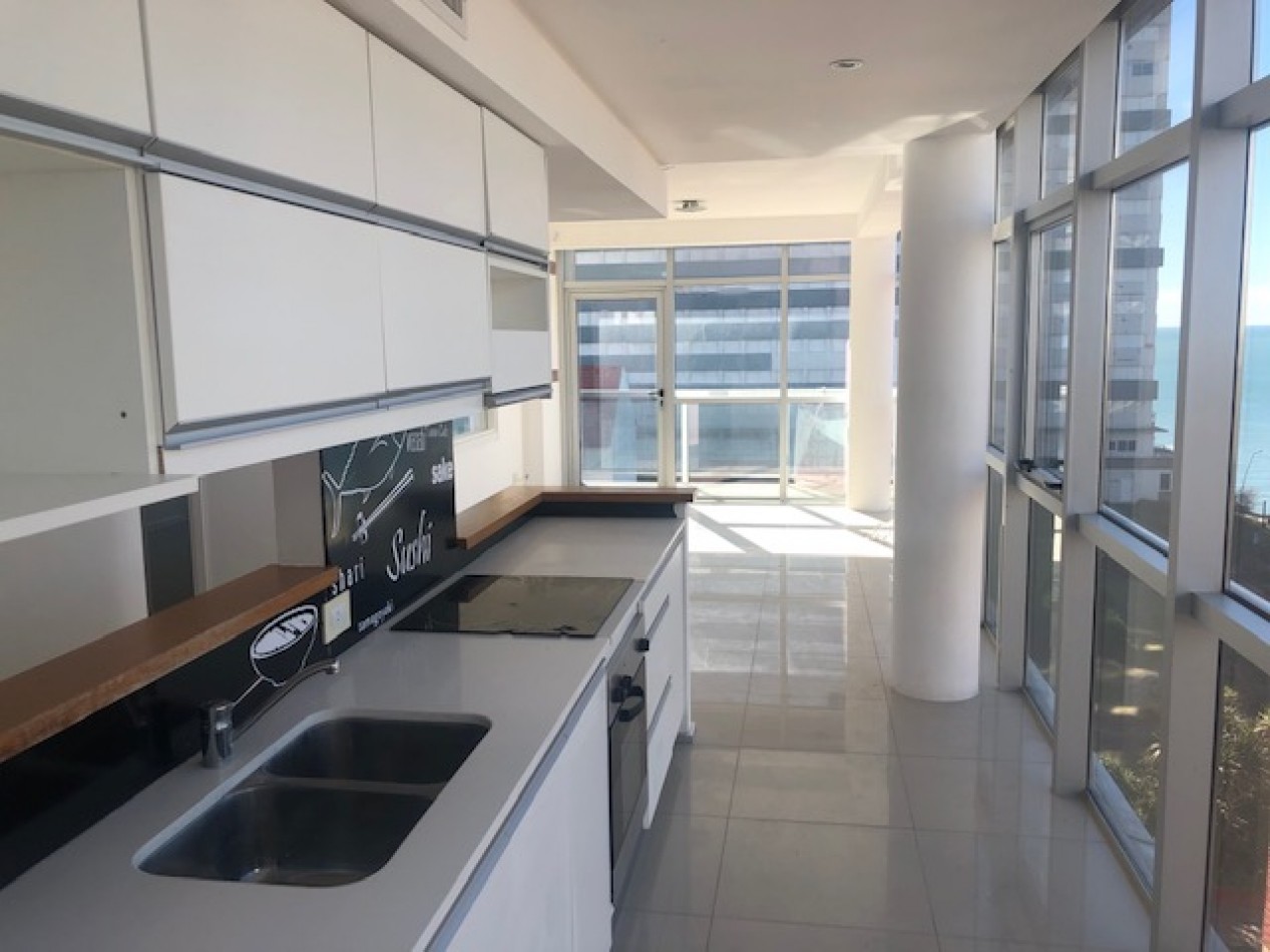 Semipiso 3 ambientes con vista al mar Playa Chica