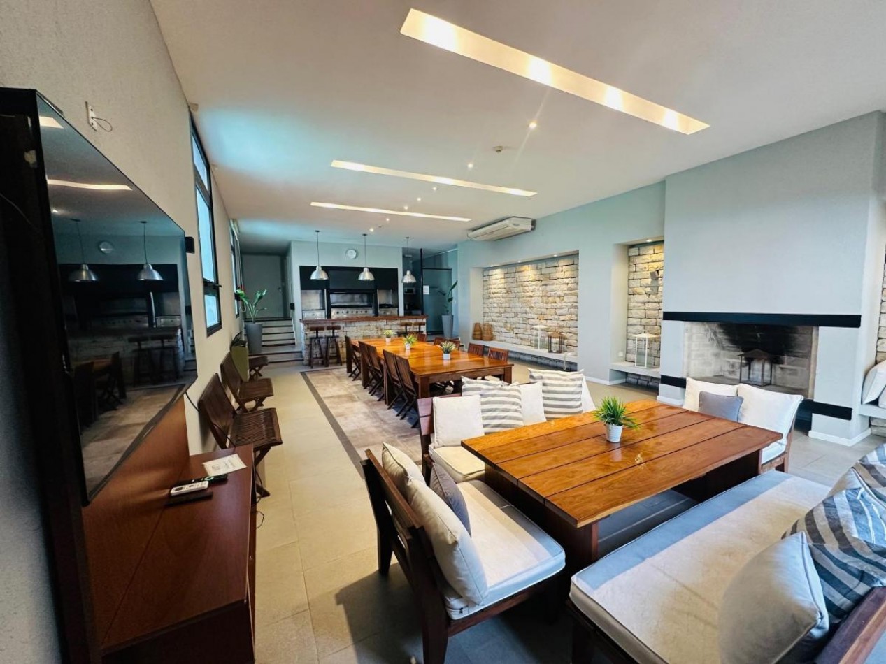 Semipiso 4 Ambientes en Edificio Torre con Amenities Playa Grande