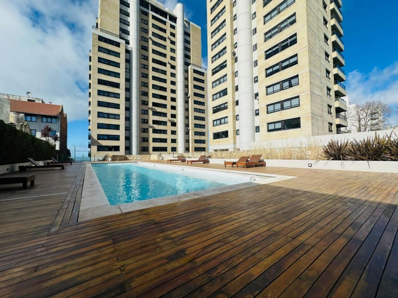 Semipiso 4 Ambientes en Edificio Torre con Amenities Playa Grande