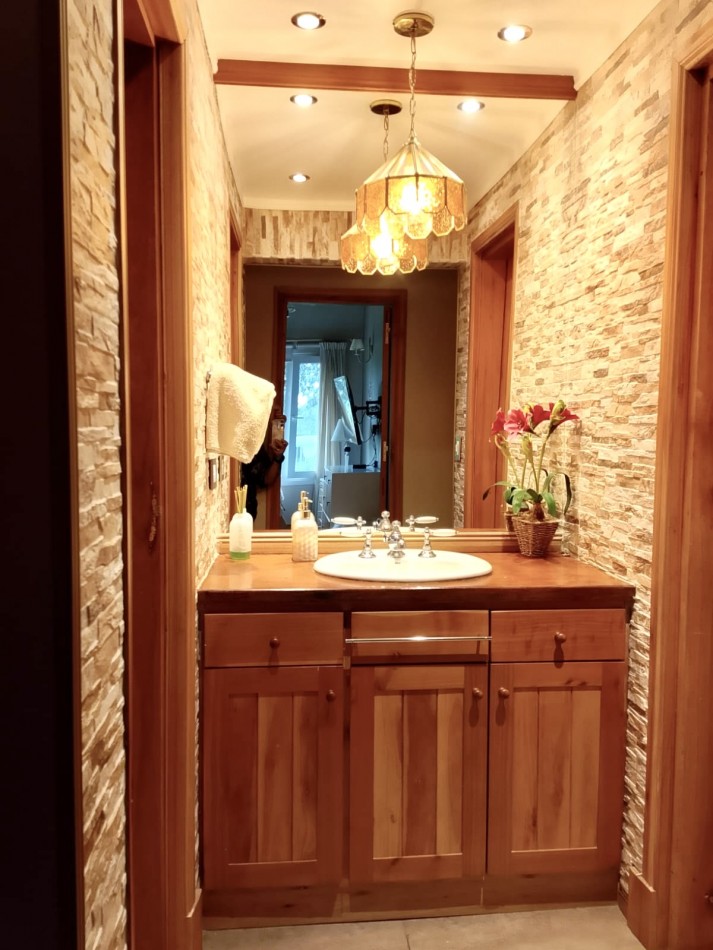 Amplia Casa con pileta barrio privado Arenas del Sur