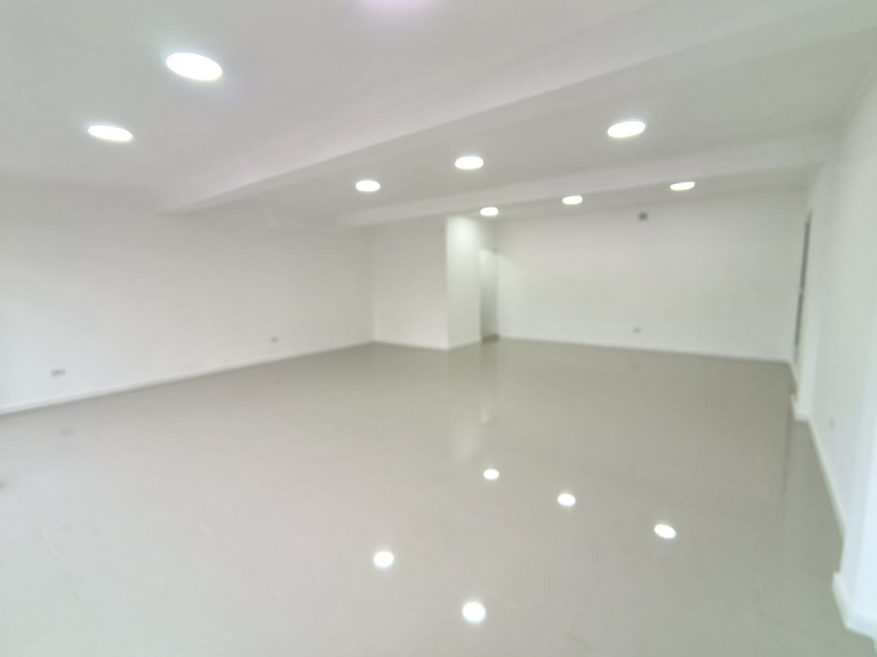 Alquiler Local Comercial a Estrenar sobre calle San Juan