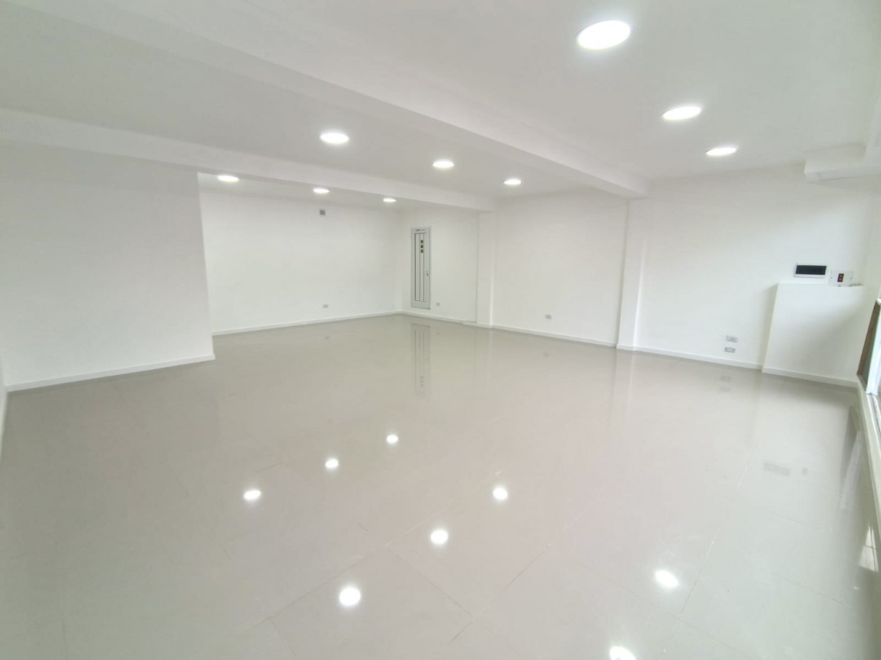 Alquiler Local Comercial a Estrenar sobre calle San Juan