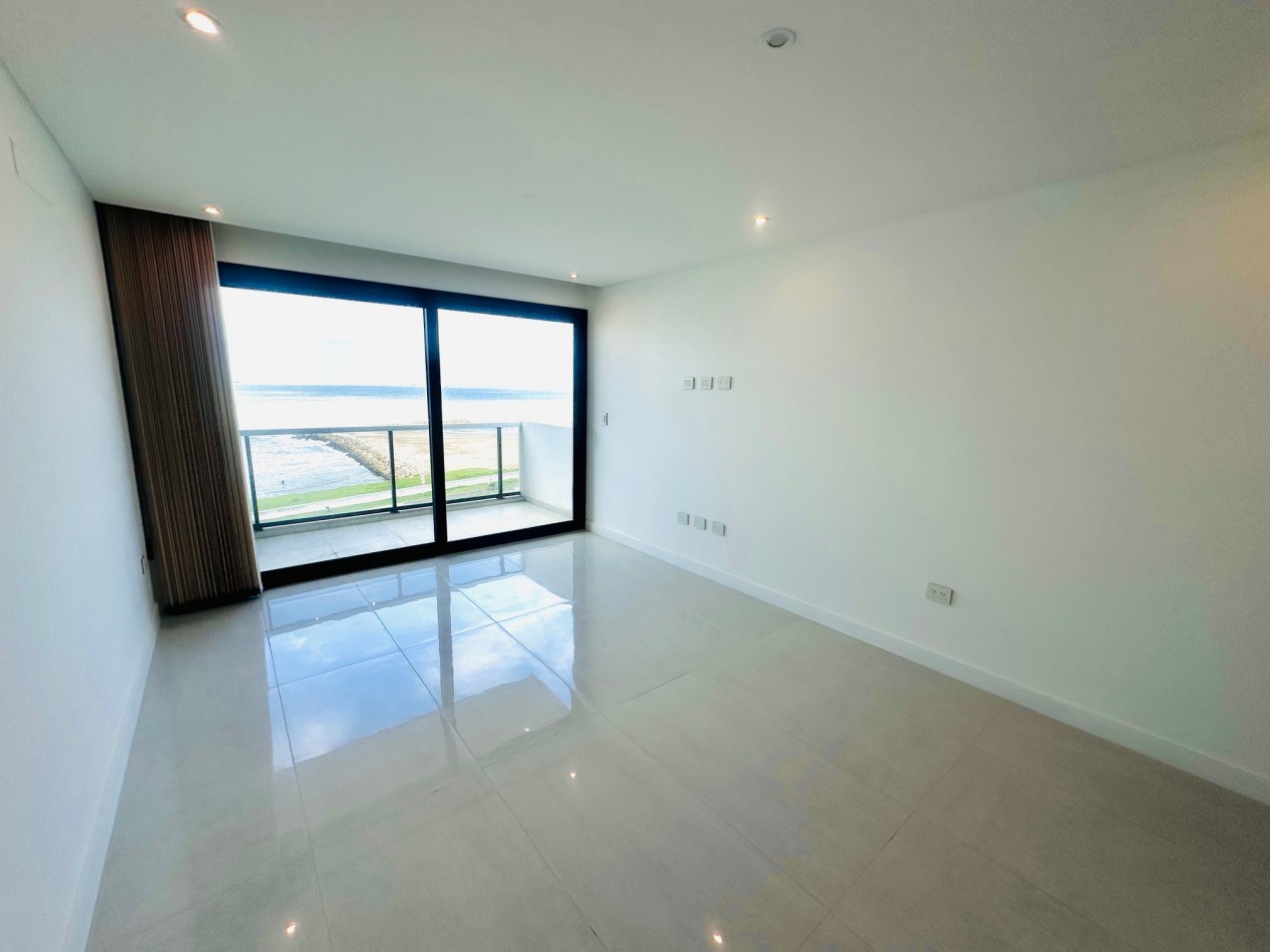 Semipiso a estrenar con vista plena frente al mar