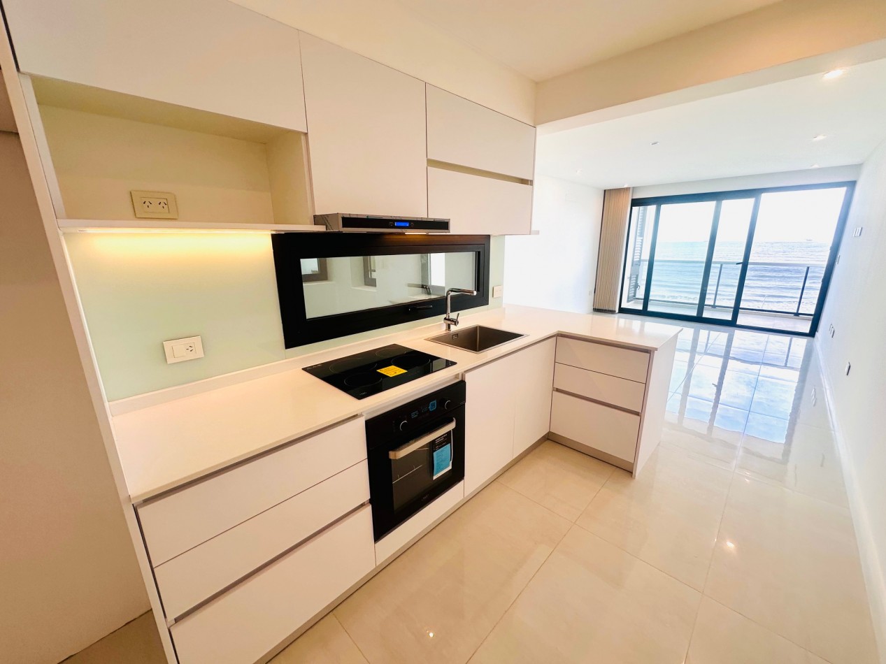 Semipiso a estrenar con vista plena frente al mar