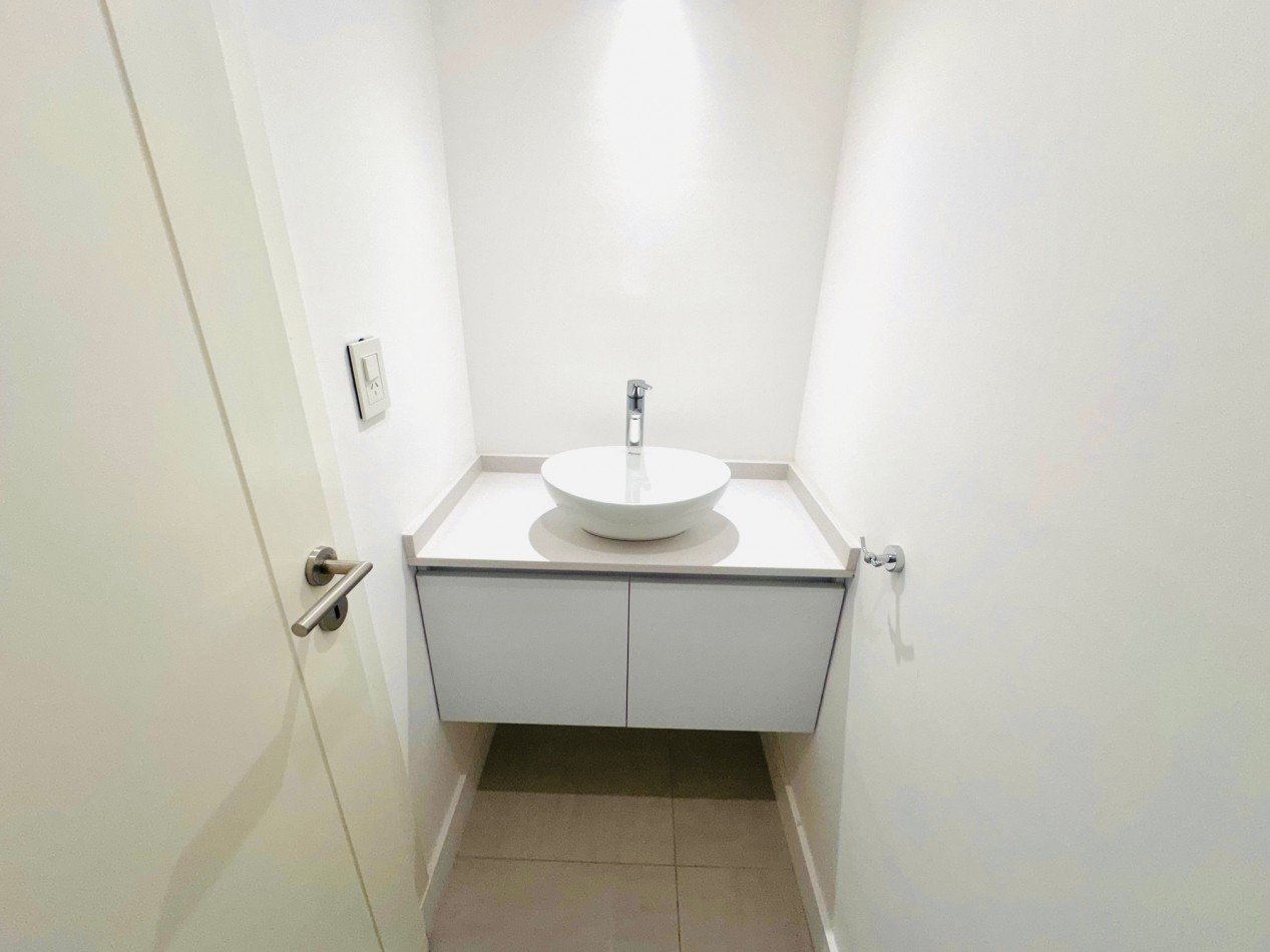 Semipiso a estrenar con vista plena frente al mar