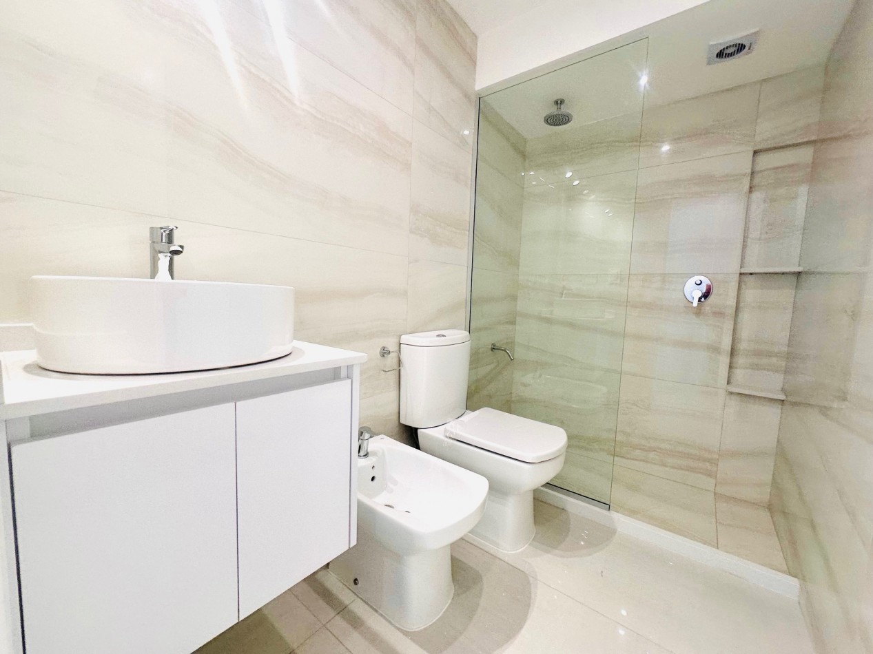 Semipiso a estrenar con vista plena frente al mar