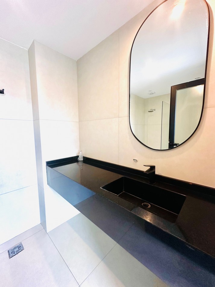 Semipiso a estrenar con vista plena frente al mar