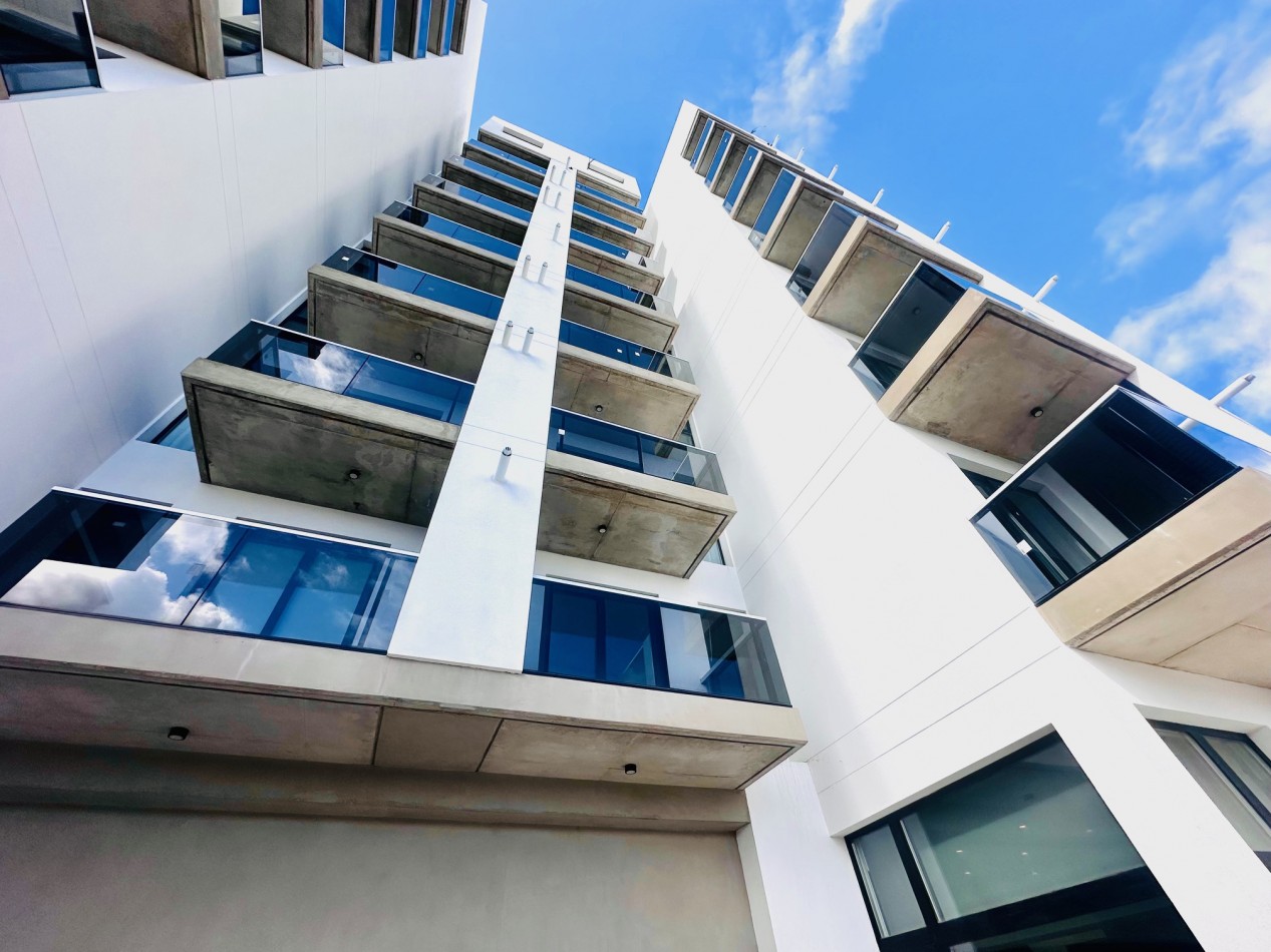 Semipiso a estrenar con vista plena frente al mar