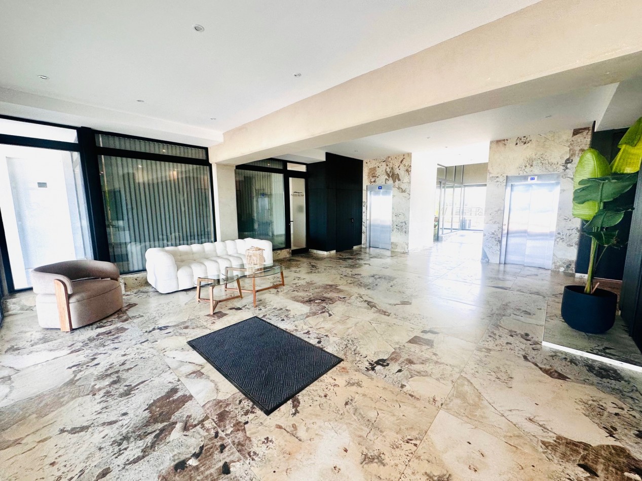 Semipiso a estrenar con vista plena frente al mar