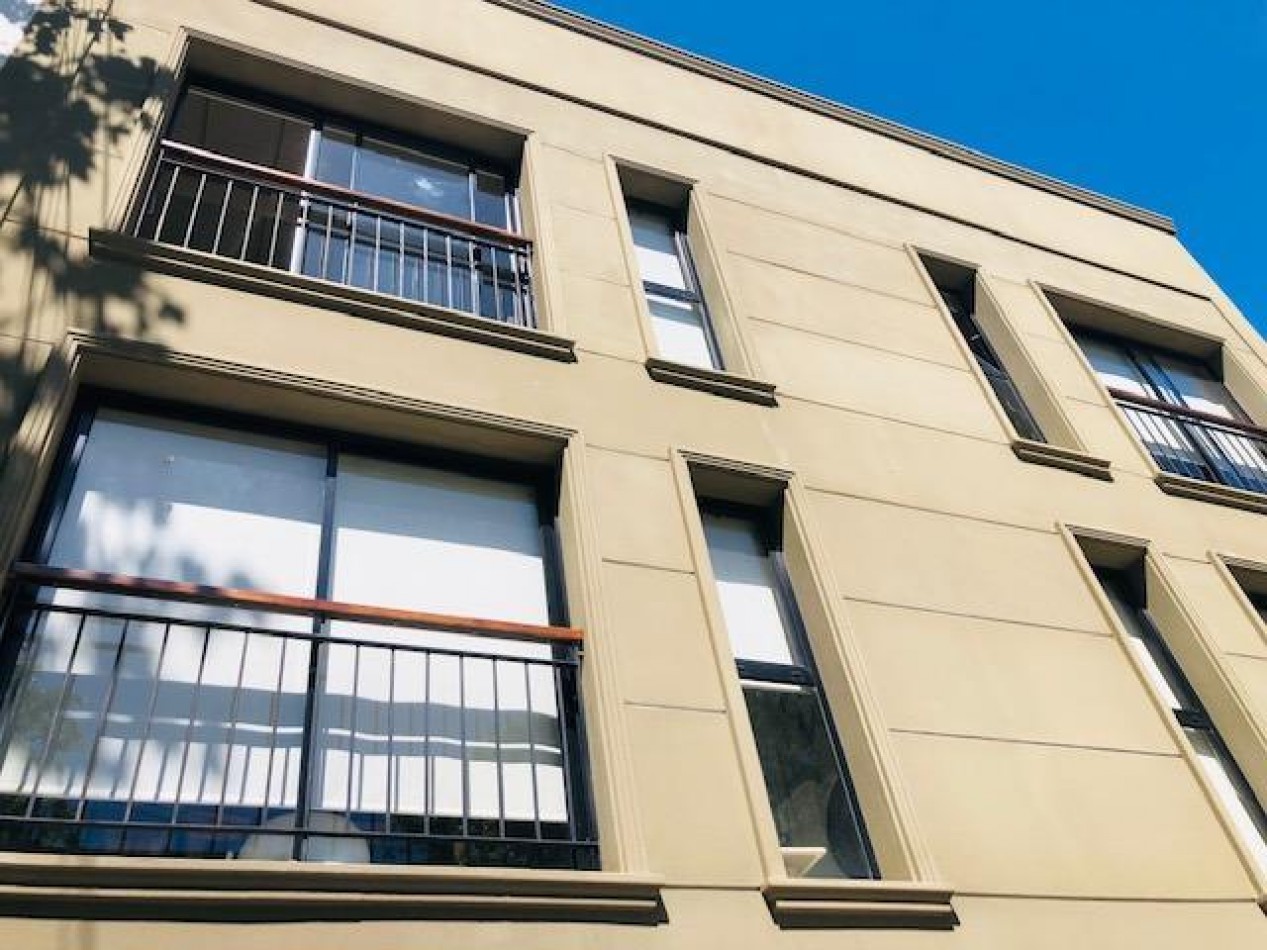 Amplio Monoambiente moderno con vista al frente