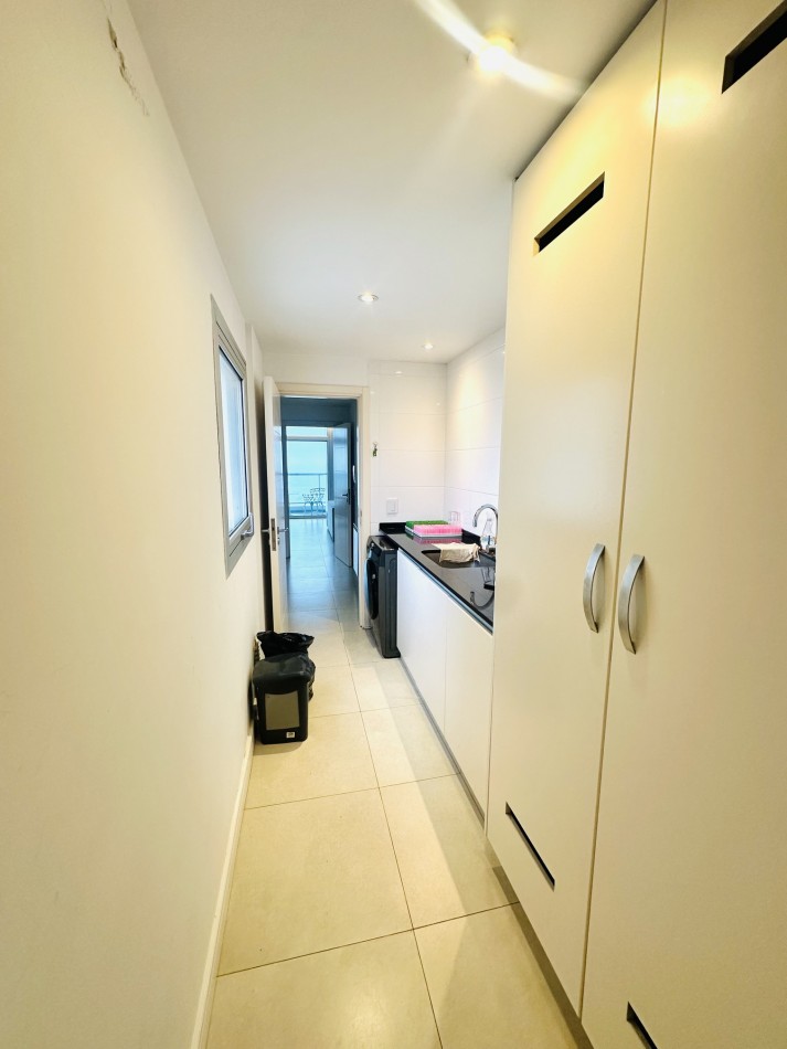  Semipiso 4 ambientes mas dependencia con amenities frente al mar