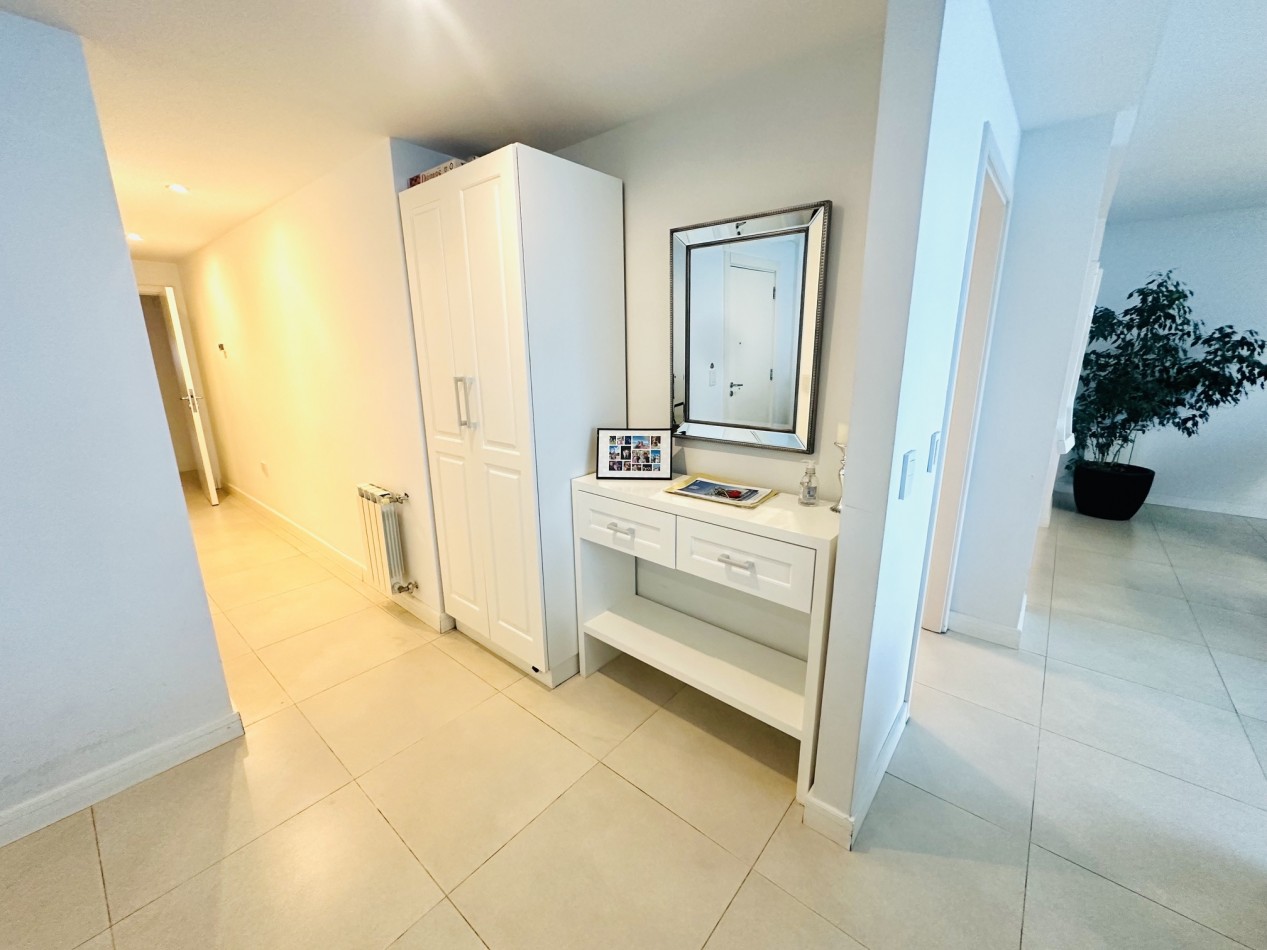  Semipiso 4 ambientes mas dependencia con amenities frente al mar
