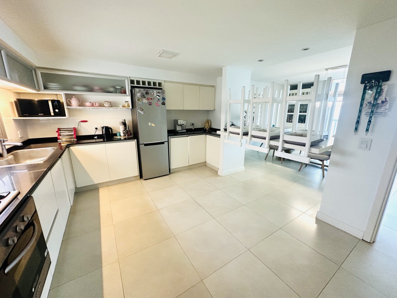  Semipiso 4 ambientes mas dependencia con amenities frente al mar