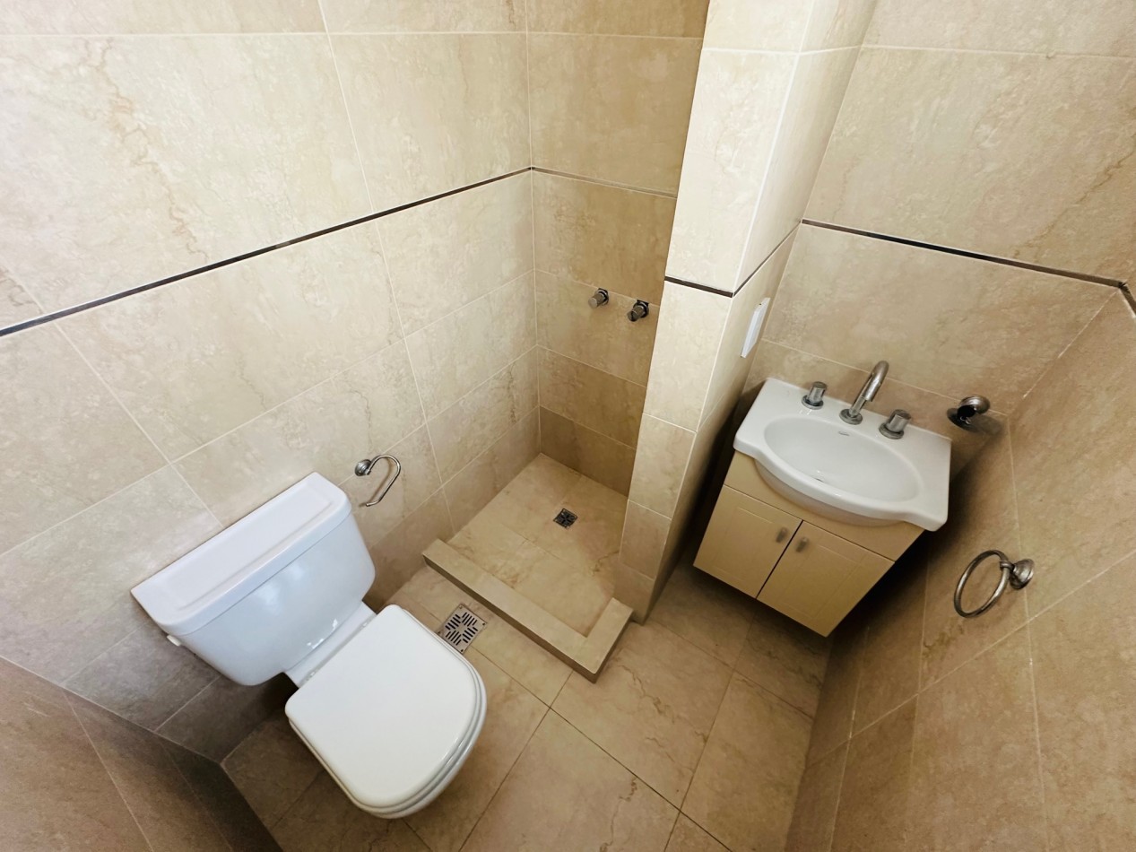  Semipiso 4 ambientes mas dependencia con amenities frente al mar