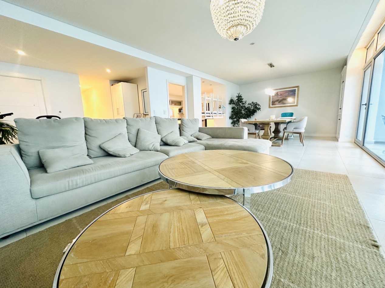  Semipiso 4 ambientes mas dependencia con amenities frente al mar