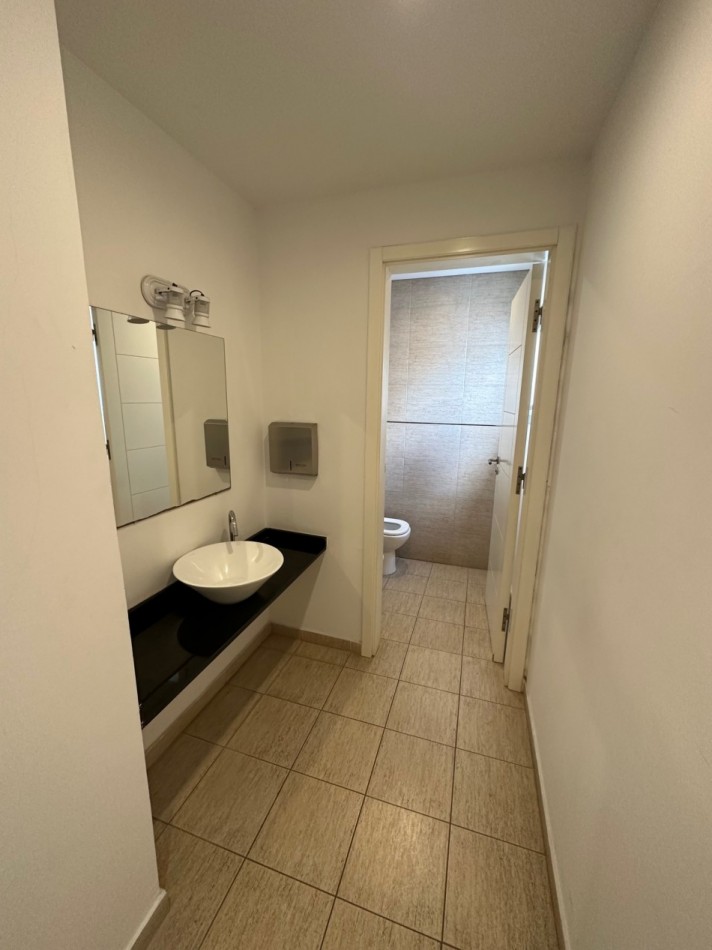 Venta amplio Semipiso con amenities y vista al mar