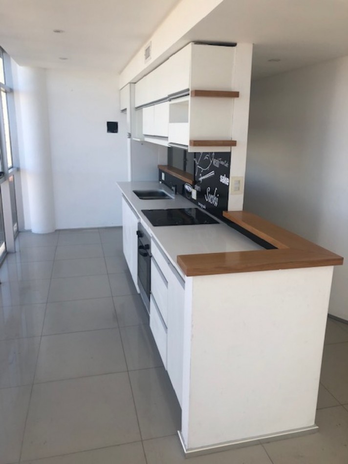 Semipiso 3 ambientes con vista al mar Playa Chica