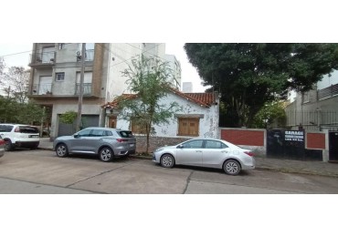 Oportunidad Casa 5 ambientes, ideal uso profesional La Perla