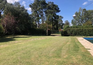 Amplia quinta con pileta, cancha de futbol y sector de sembrado  Batan