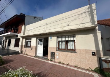 Amplia propiedad uso comercial-institucion-profesional 