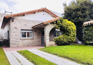 Chalet de estilo Marplatense barrio Parque Luro a metros del mar