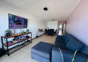 Departamento 3 Ambientes con dependencia, cochera y baulera frente al mar Playa Grande