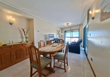 Departamento en duplex frente al mar con quincho y terraza propia